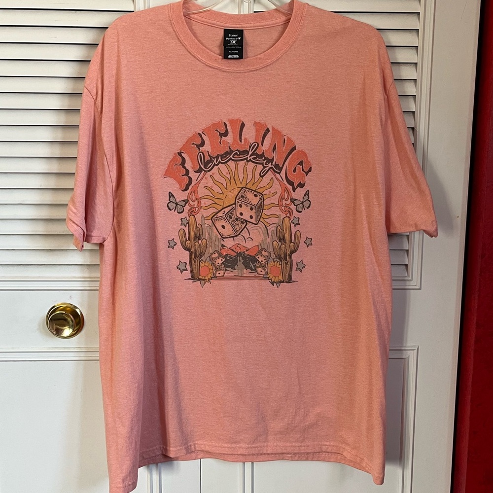 “Feeling Lucky” Rolling Dice Dark Peach Tee Sz XL